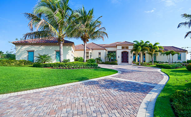 Best Interlocking Driveway Pavers  in Bessemer, MI